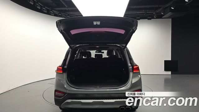 Hyundai Santafe 2019 — photo 26