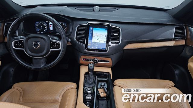 Volvo XC90 2019 — photo 10