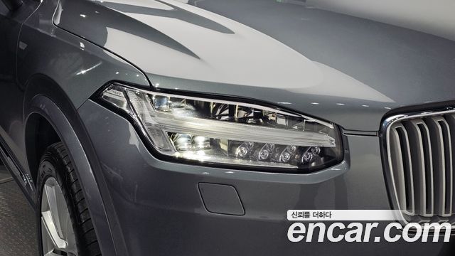 Volvo XC90 2019 — photo 8