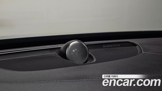 Volvo XC90 2019 — photo 33
