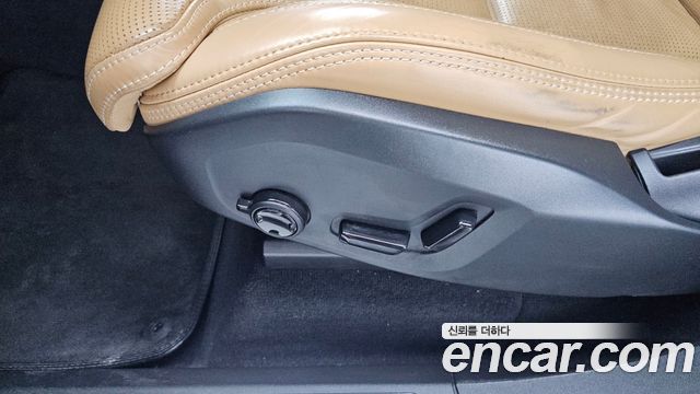 Volvo XC90 2019 — photo 34