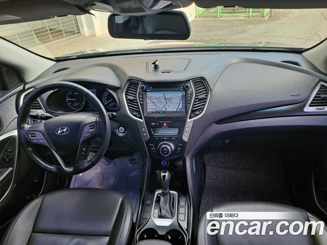 Hyundai Santafe 2016 — photo 9