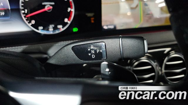 Mercedes-Benz S-Class 2019 — photo 12