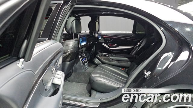 Mercedes-Benz S-Class 2019 — photo 17