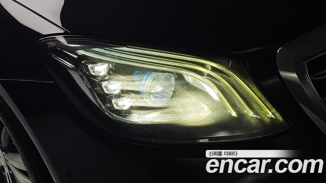 Mercedes-Benz S-Class 2019 — photo 8