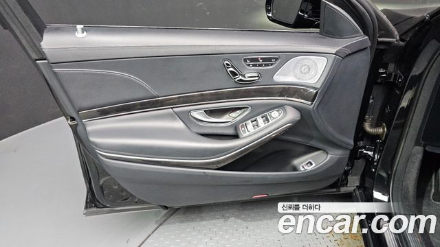 Mercedes-Benz S-Class 2019 — photo 14