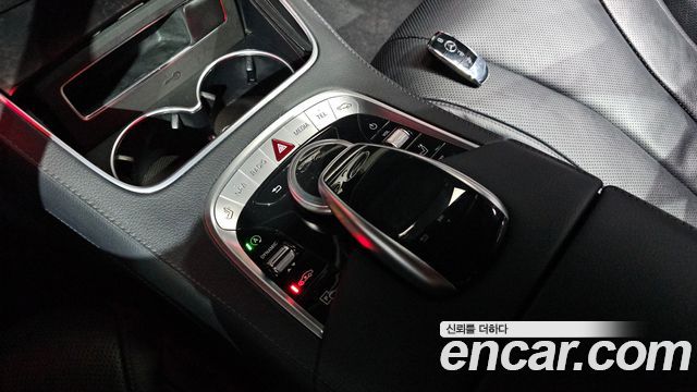 Mercedes-Benz S-Class 2019 — photo 32