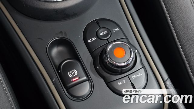 Mini Countryman 2019 — photo 12