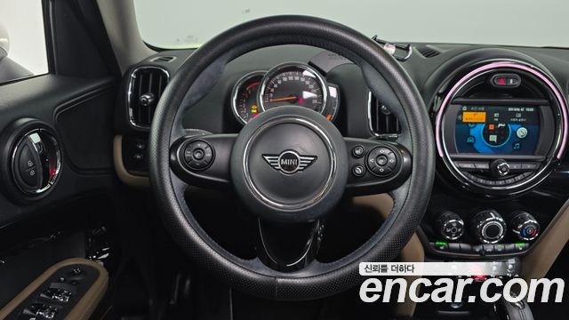 Mini Countryman 2019 — photo 20