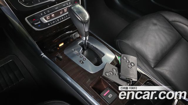 Renault Korea SM5  2010 — photo 9