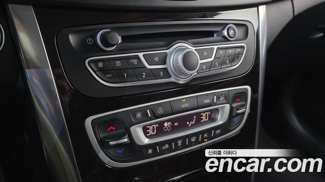 Renault Korea SM5  2010 — photo 16