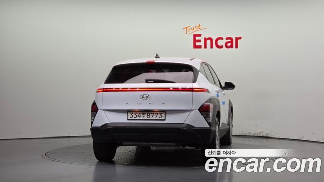 Hyundai Kona 2023 — photo 4