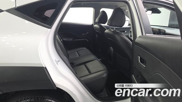 Hyundai Kona 2023 — photo 17
