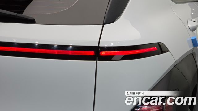 Hyundai Kona 2023 — photo 9