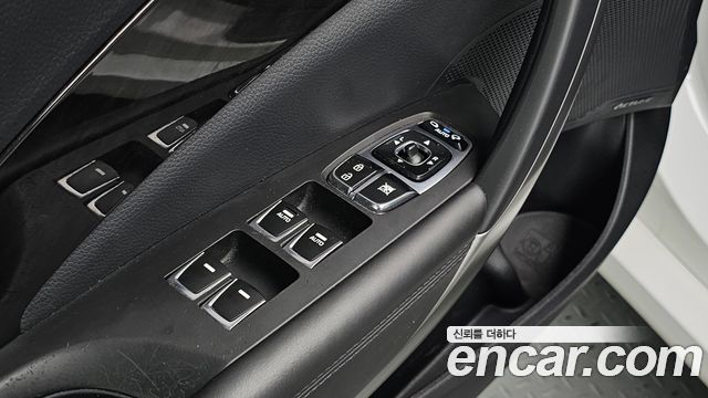 Hyundai Grandeur 2016 — photo 16