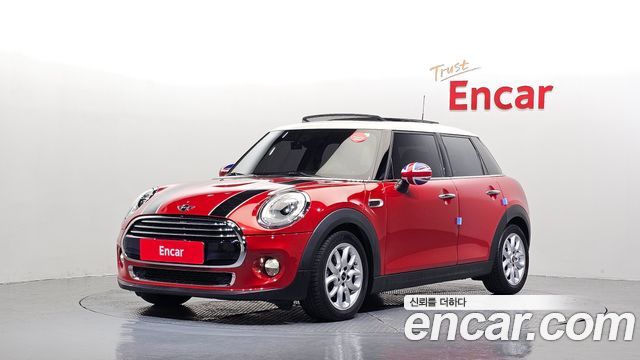 Mini Cooper 2016 — photo 1