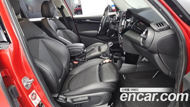 Mini Cooper 2016 — photo 12