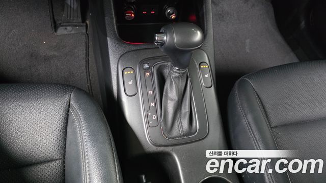 Kia K3 2015 — photo 9