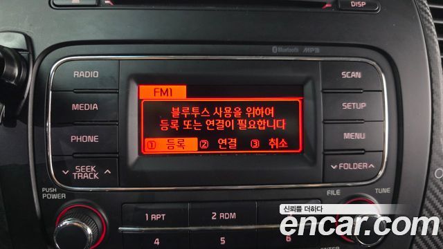 Kia K3 2015 — photo 15