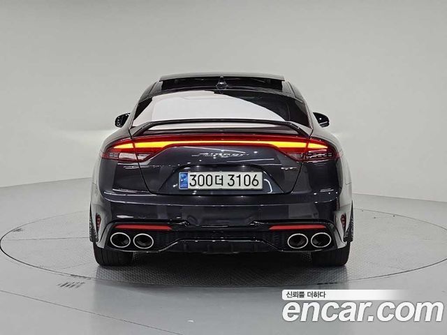 Kia Stinger 2018 — photo 4