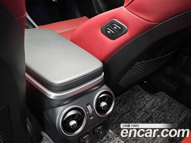 Kia Stinger 2018 — photo 14