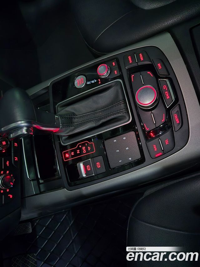 Audi A6 2013 — photo 18