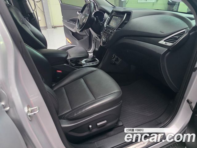 Hyundai Santafe 2016 — photo 9