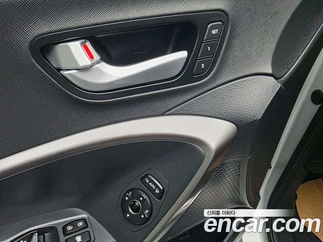 Hyundai Santafe 2016 — photo 15