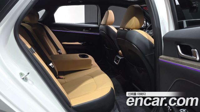 Kia K5 2020 — photo 17