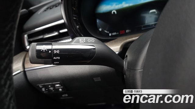 Kia K5 2020 — photo 32