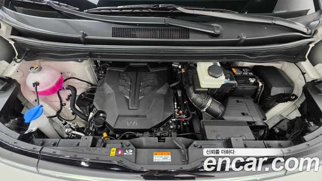 Hyundai Staria 2025 — photo 6
