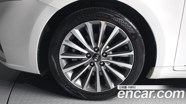 Kia K7 2018 — photo 5