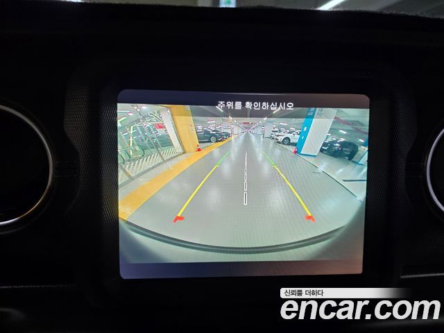 Jeep Wrangler 2019 — photo 8