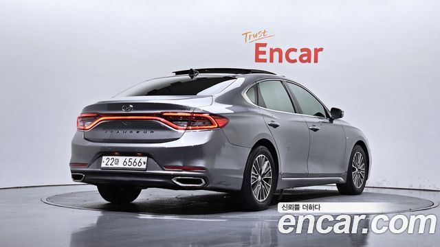 Hyundai Grandeur 2018 — photo 2