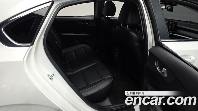 Kia K3 2021 — photo 18