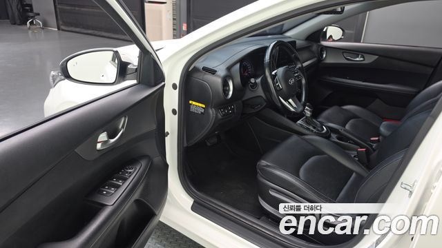 Kia K3 2020 — photo 13
