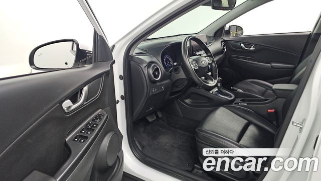 Hyundai Kona 2023 — photo 13