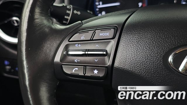 Hyundai Kona 2023 — photo 24