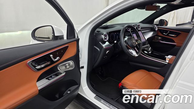 Mercedes-Benz GLC-Class 2026 — photo 13