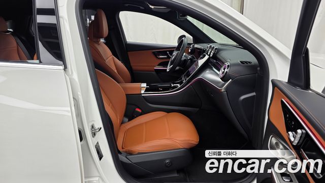 Mercedes-Benz GLC-Class 2026 — photo 17