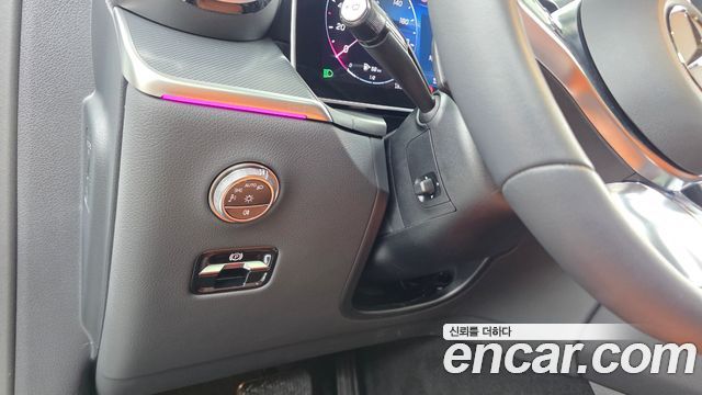 Mercedes-Benz GLC-Class 2026 — photo 22