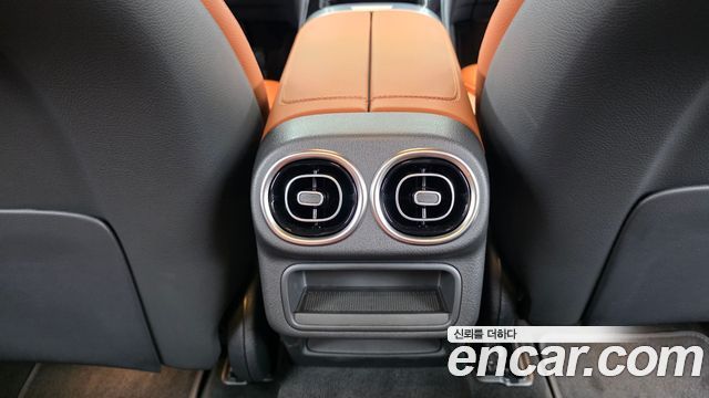 Mercedes-Benz GLC-Class 2026 — photo 31