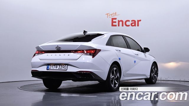 Hyundai AVANTE 2023 — photo 2