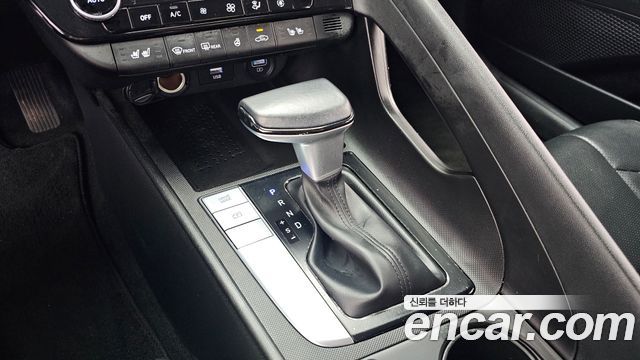 Hyundai AVANTE 2023 — photo 12