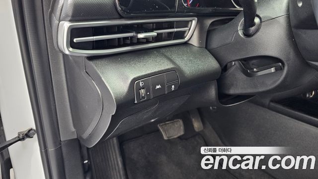 Hyundai AVANTE 2023 — photo 24