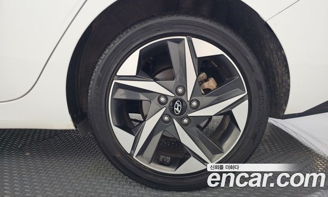 Hyundai AVANTE 2023 — photo 7