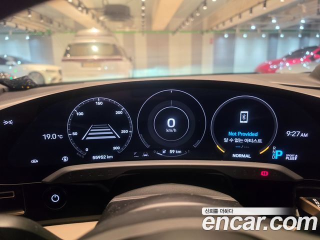 Porsche Taycan 2022 — photo 3