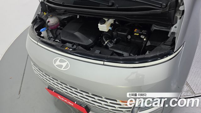 Hyundai Staria 2025 — photo 6