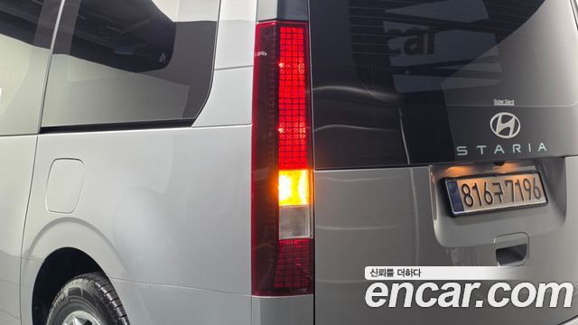 Hyundai Staria 2025 — photo 9