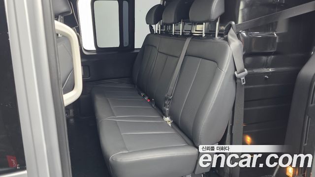 Hyundai Staria 2025 — photo 16